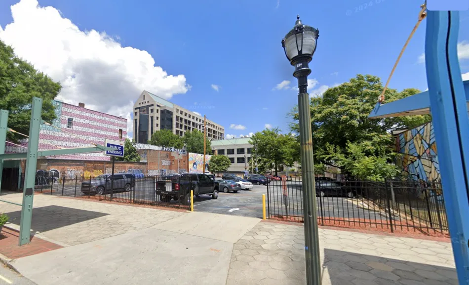 Founders Green park in South Downtown Atlanta with seating and landscaping